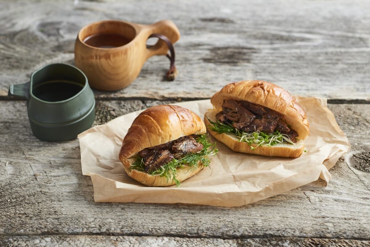 サンマの蒲焼きバーガー