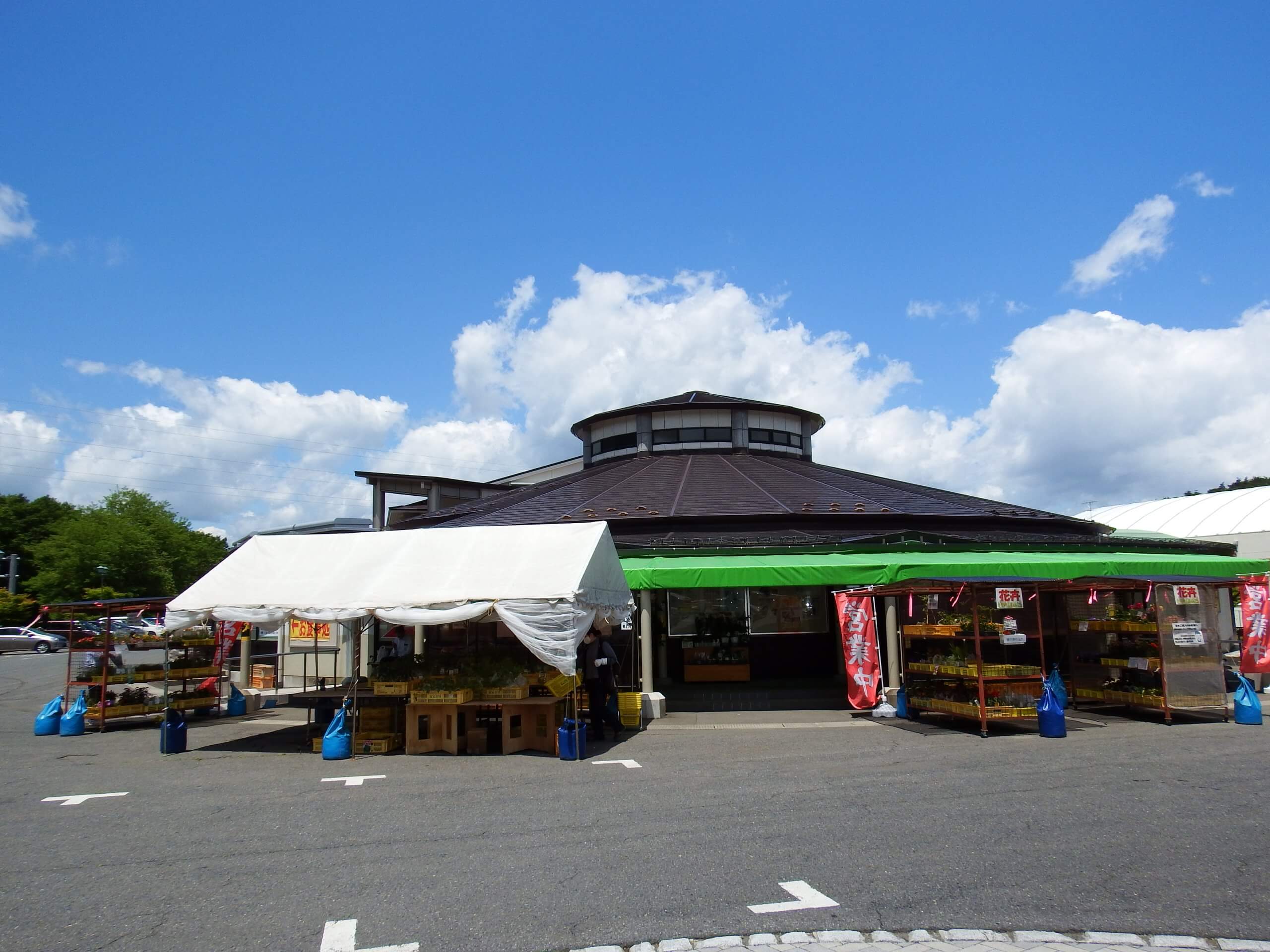 道の駅なんごう グリーンプラザの外観