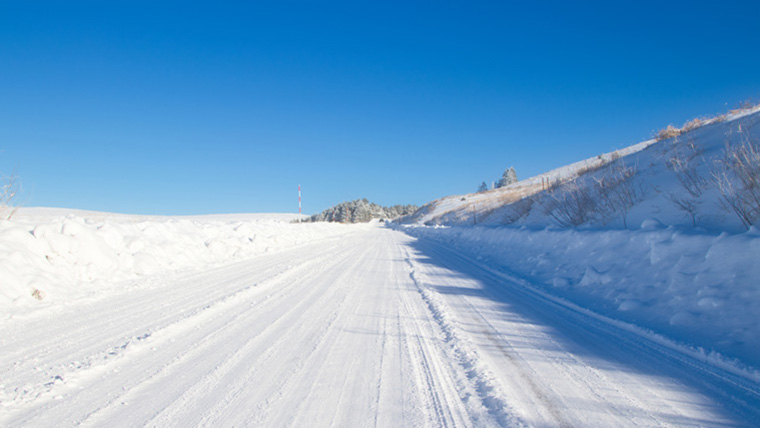 知っておきたいクルマの冬支度】雪や氷点下のドライブを安全に（タイヤ編） - SOMPO CAR MAGAZINE | SOMPO Park