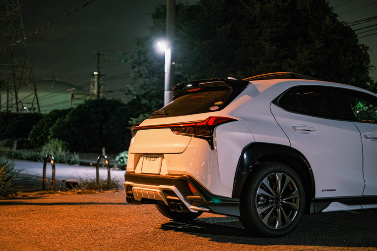 夜の車