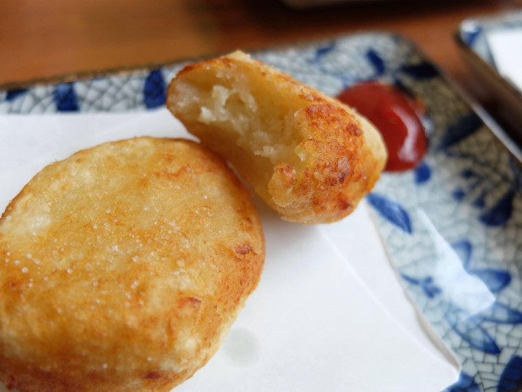 檜原村名物のじゃがいもを使った芋もち