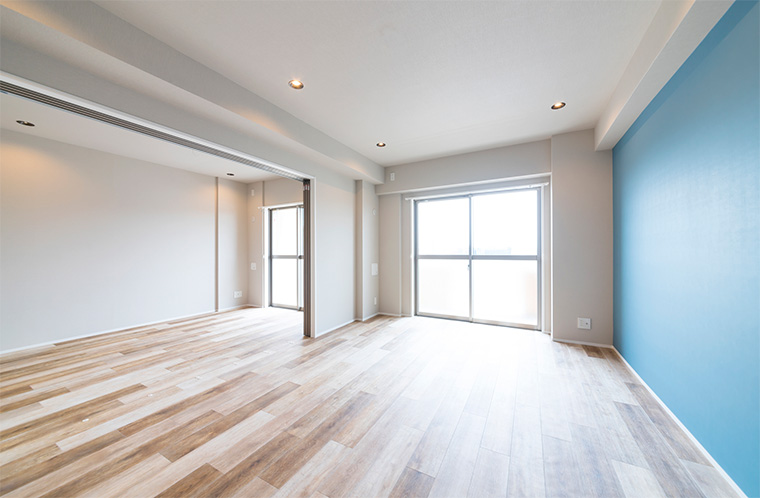 入居前の何も置かれていない部屋