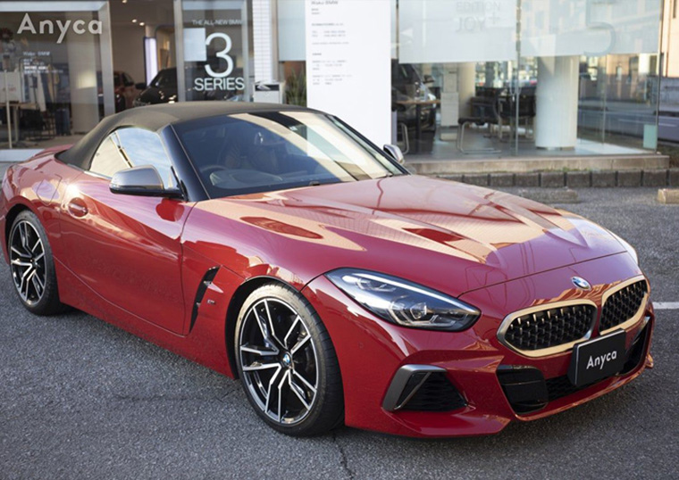 BMW赤いオープンカー