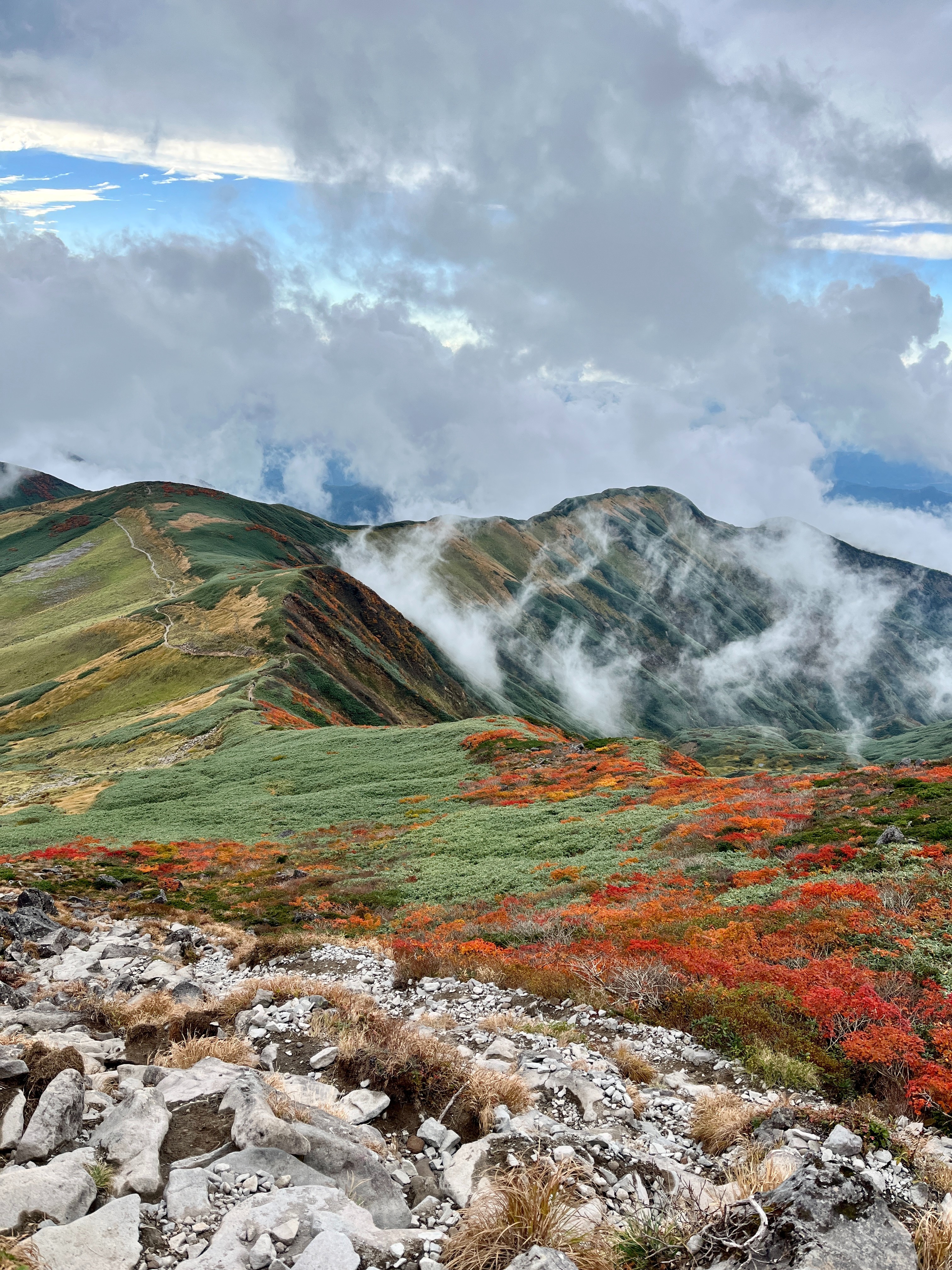 東北キャンプ旅と紅葉ハイキング