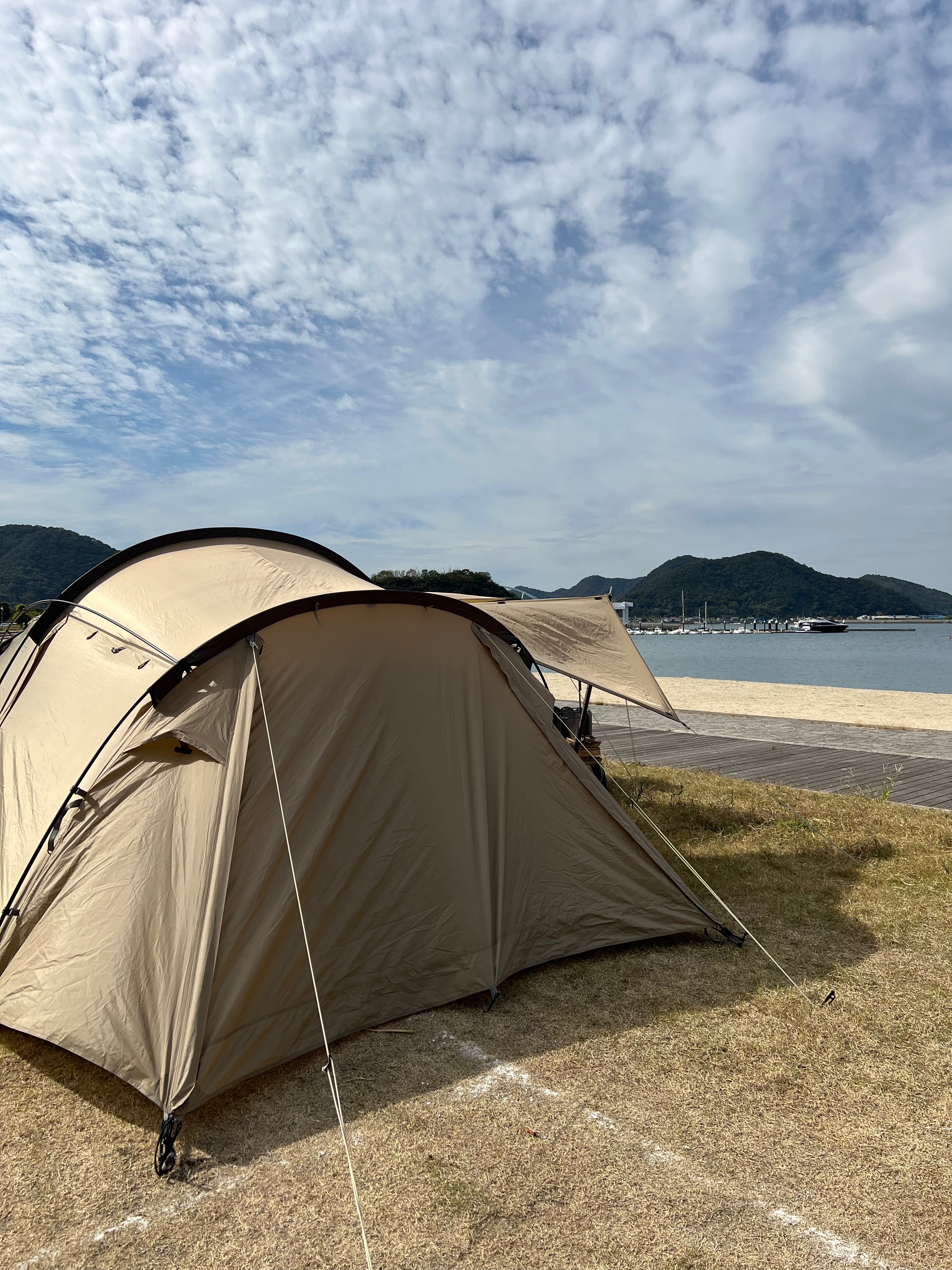 海辺の釣りキャンプ