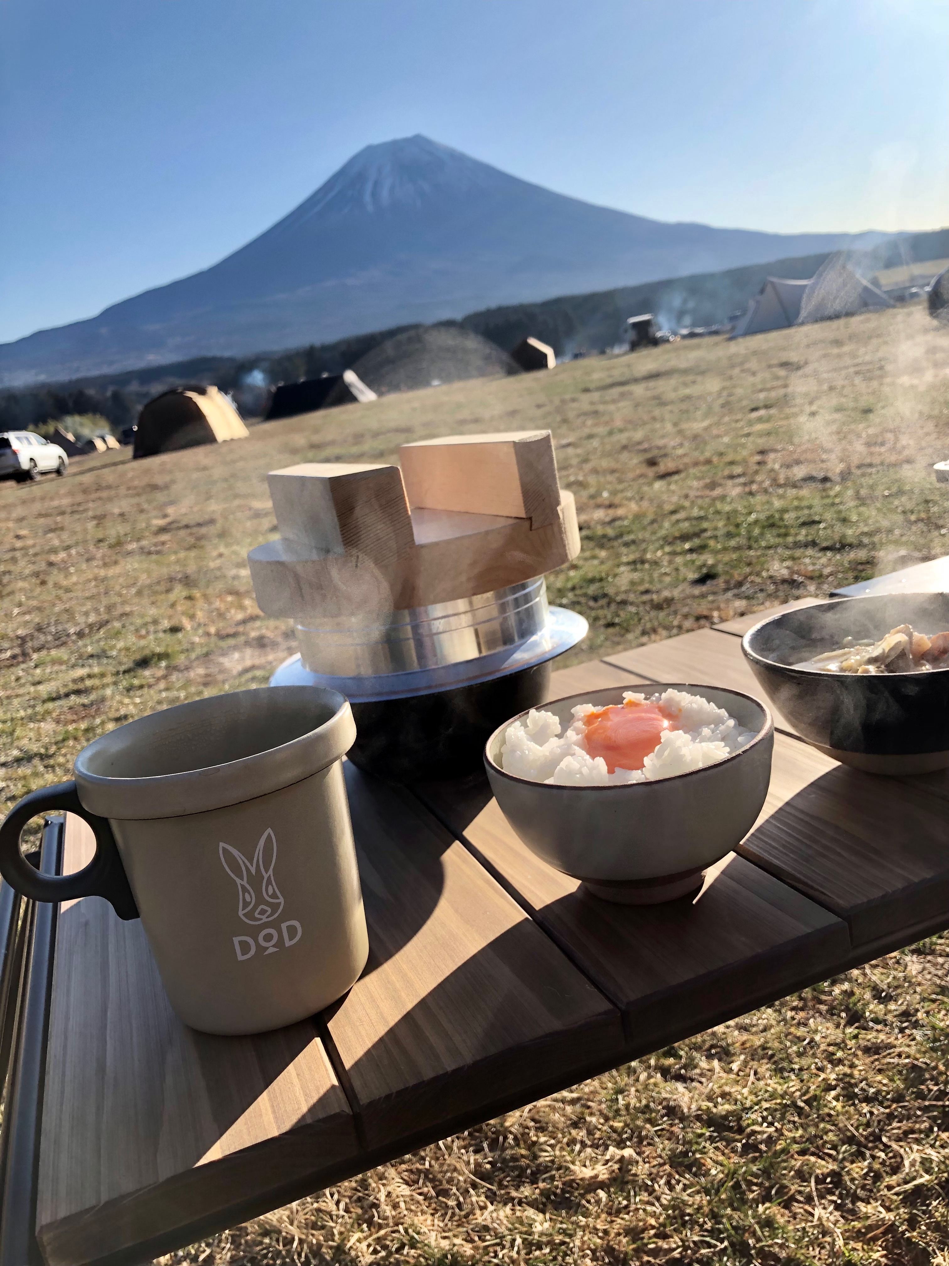 地の食材を使ったキャンプ飯