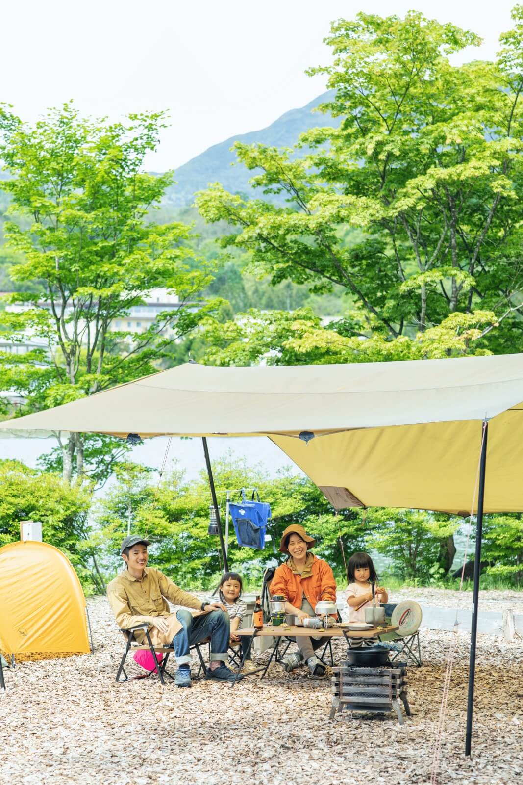 粟野龍亮さん、紘子さん、千草ちゃん、季環ちゃん