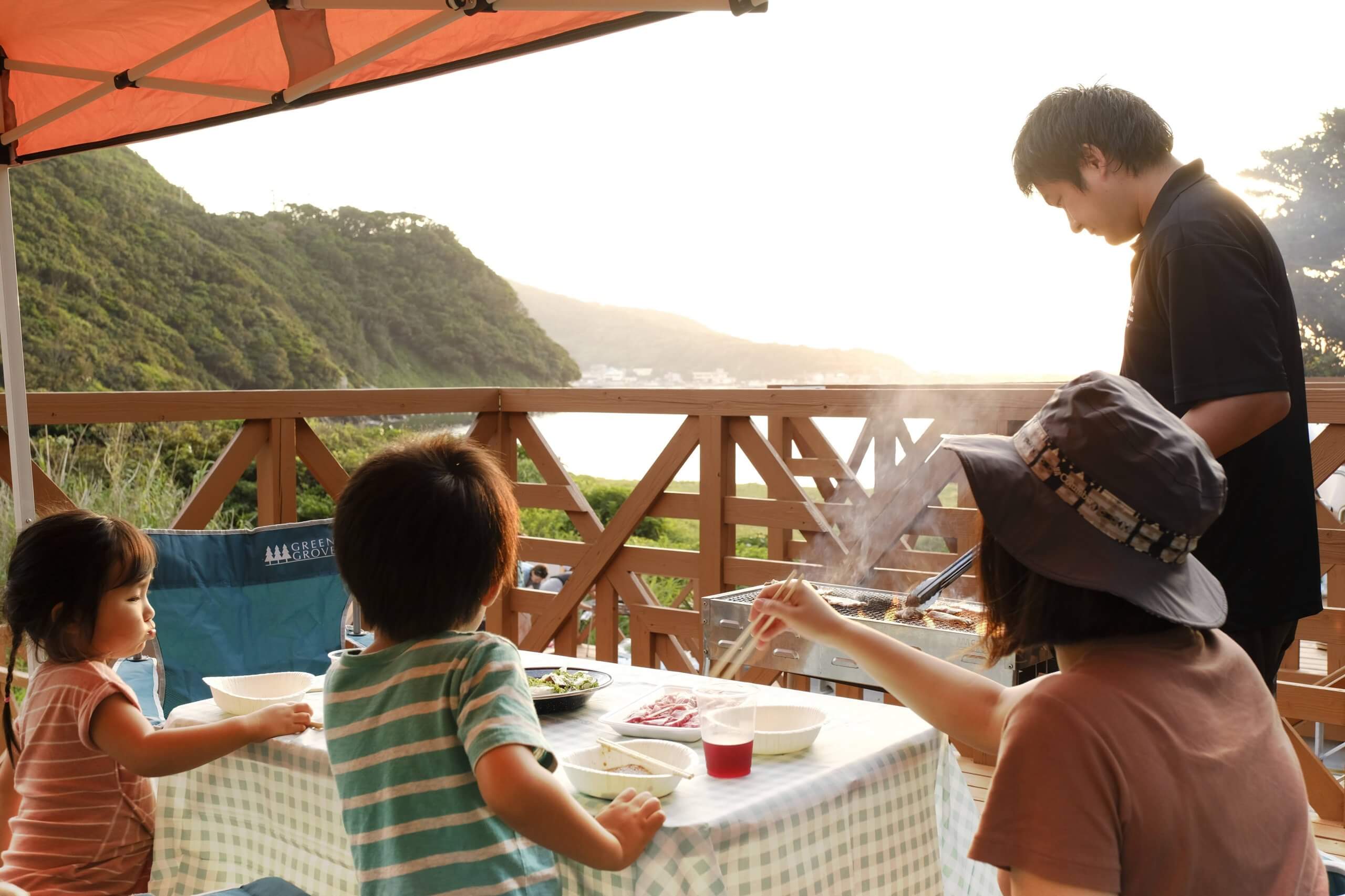 キャンプ場で食べるごはん