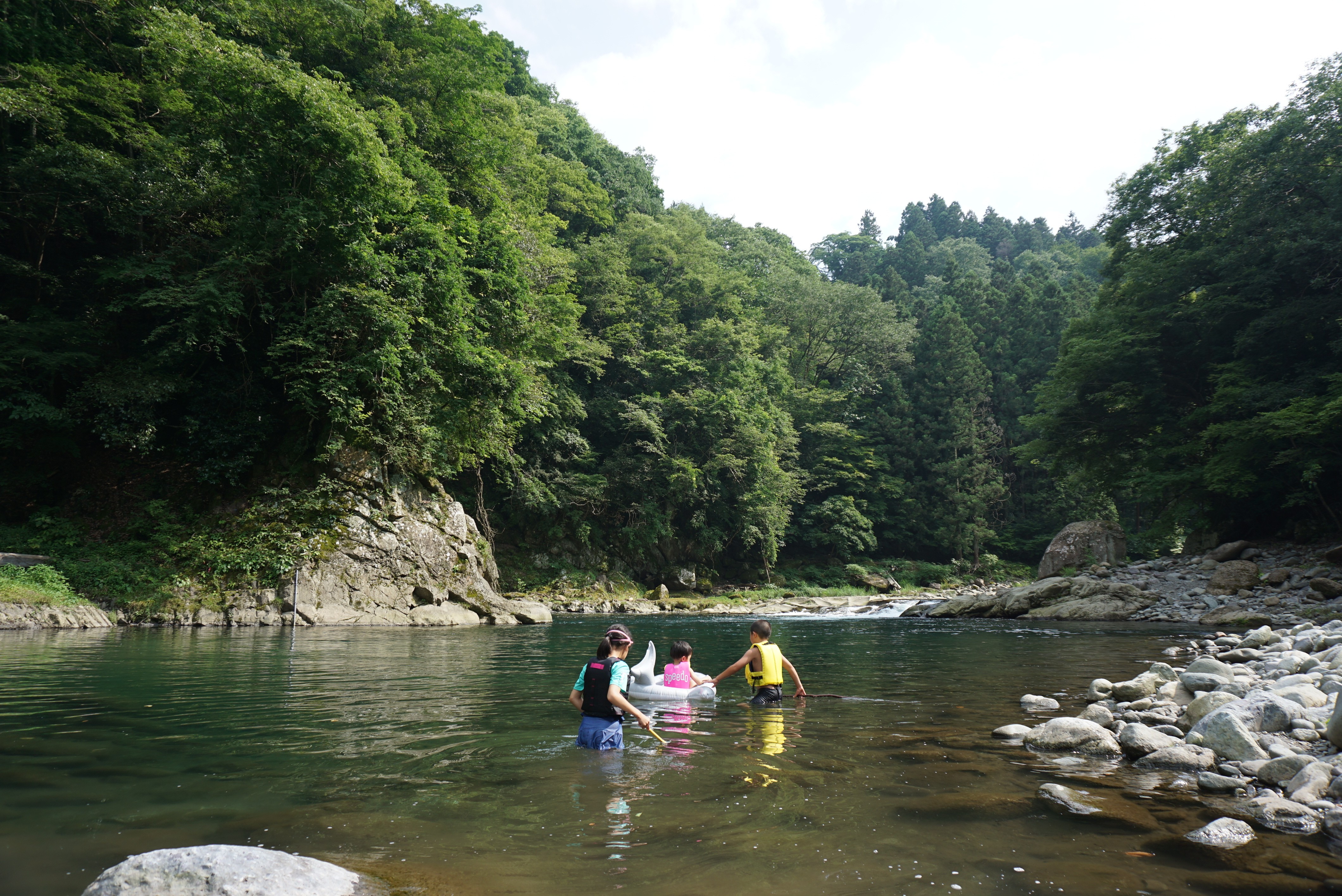 7月 道志川で川遊び、もののけ姫のような世界で冒険も！