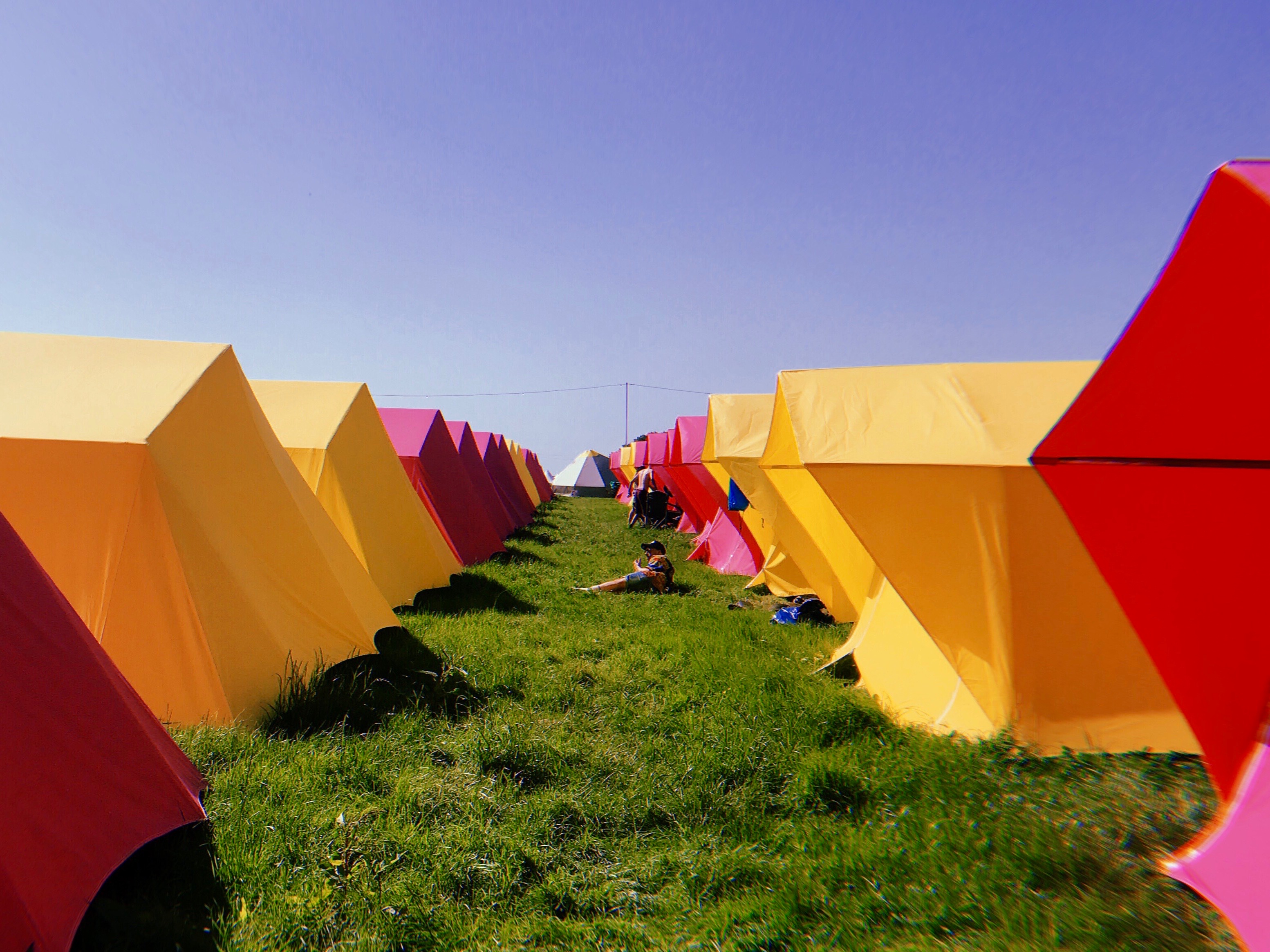 英国で5泊6日キャンプ!?🇬🇧 体力勝負のテント生活🏕️@Glastonbury Festival