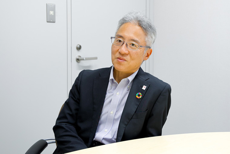 中国保険金サービス第二部 担当部長の中村仁さん