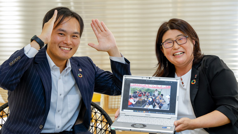 埼玉中央支店 川口支社の須賀沼大幹さんと埼玉中央支店 主任の日髙有佳子さん